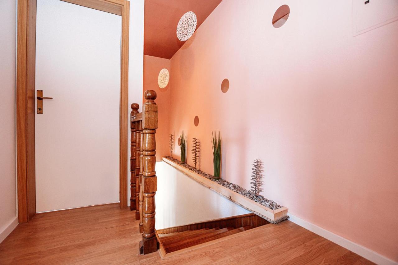 Rooms Emilija Božava Eksteriør billede